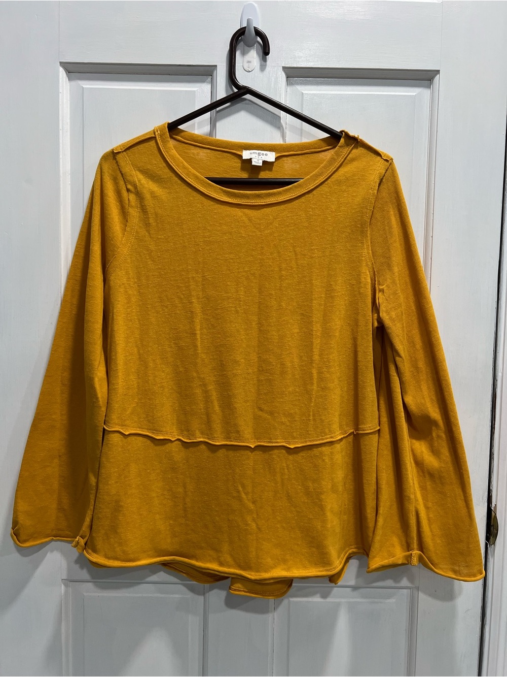 UMGEE Mustard Yellow Raw Edge Peplum Long Sleeve Top SZ SMALL Oversized PreLoved
